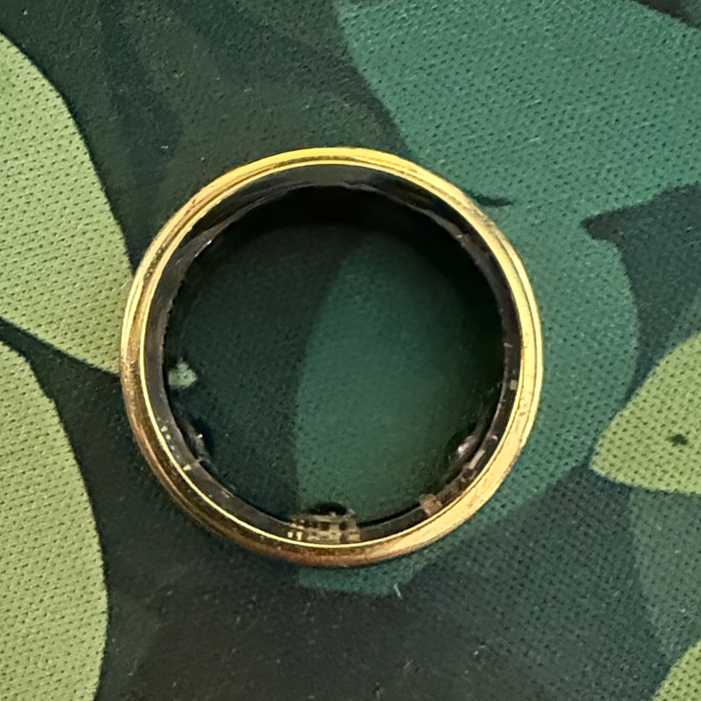 Oura Ring 3 | Horizon | Gold | Size 10 - Picture 2 of 5